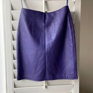 Genuine leather skirt , fully lined